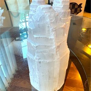 Selenite Tower